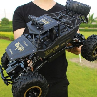 2.4GHz 4WD Double Motors Off-Road Climbing Car Remote Control Vehicle, Model:6026(Black)