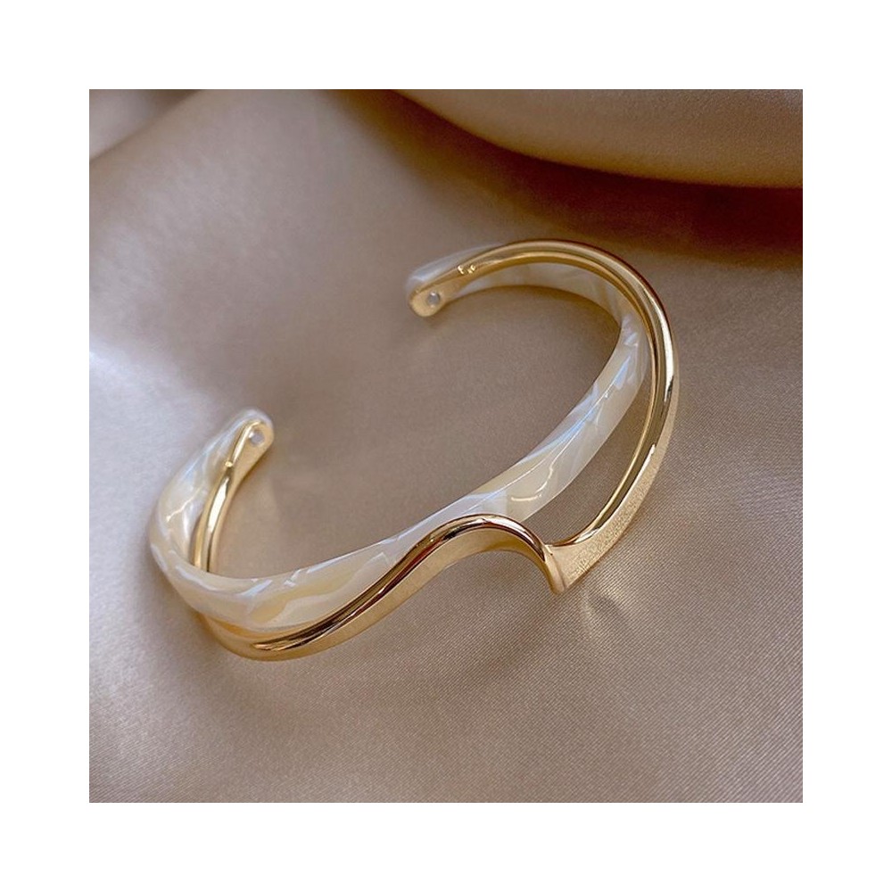 White Shell Plate Bracelet Curved Metal Hand Ornaments(SL02-80)