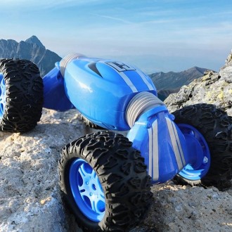 CV8818 Four-wheel Drive Climbing Car Model 2.4G Remote Control Off-road Deformation Car(Blue)