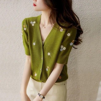 Embroidered Short Sleeve Knit T-Shirt (As Show)