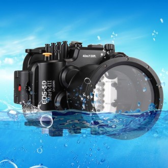 PULUZ 40m Underwater Depth Diving Case Waterproof Camera Housing for Canon EOS-5D Mark III (EF 24-105mm f/4L IS II USM)