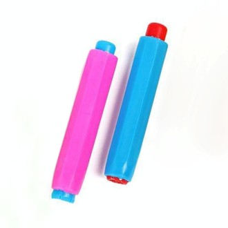 2 PCS Dustless Blackboard Chalk clip