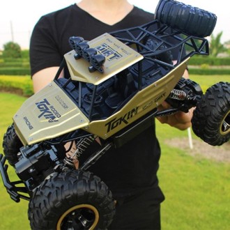 2.4GHz 4WD Double Motors Off-Road Climbing Car Remote Control Vehicle, Model:6026(Gold)