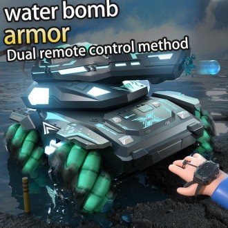 Q171 2.4G Stunt Water Bomb Battle Armor Model Remote Control Car, Specification:Single Control(Red)