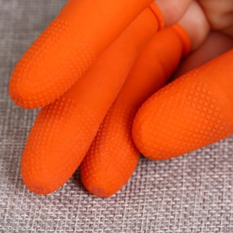 100pcs / Pack Antistatic Antislip Durable Fingertips Latex Protective Gloves, Size: L, 2.8*6.5cm(Orange)