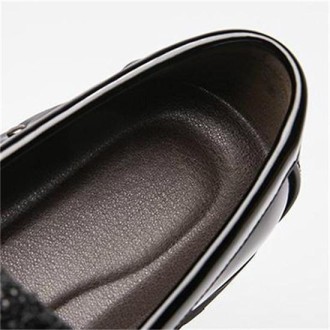 Men Fashion Thick Bottom Pointed Formal Business Leather Shoes, Shoe Size:44(Black)