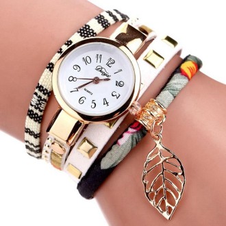 Ladies Quartz Bracelet Watch with Leaf Shape Pendant(White)