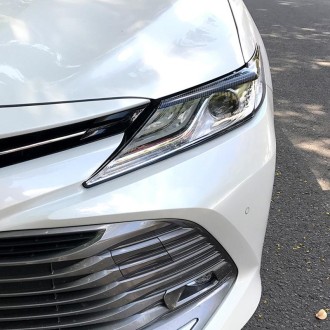 Car Headlight Eyebrow Decoration Sticker for Toyota Camry 2018+ (Carbon Fiber Black)