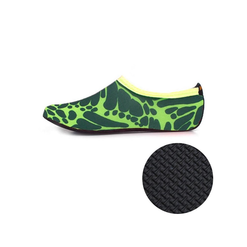 3mm Non-slip Rubber Embossing Texture Sole Figured Diving Shoes and Socks, One Pair, Size:L (Green)