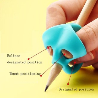 10pcs Children Calligraphy Posture Correction Grip Pen Tool Silicone Three-Finger Pencil Case, Random Colour Delivery