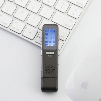 V858 Portable Audio Voice Recorder, 8GB, Support Music Playback