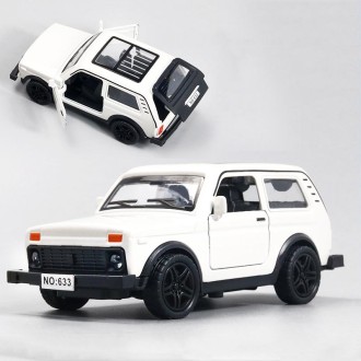 1:36 Alloy Car Model Three Open Door Small Car Toys Cake Ornaments(White)