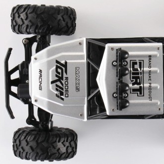 HD6026 1:12 Large Alloy Climbing Car Mountain Bigfoot Cross-country Four-wheel Drive Remote Control Car Toy, Size: 37cm(Silver)