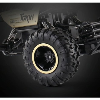 HD6026 1:12 Large Alloy Climbing Car Mountain Bigfoot Cross-country Four-wheel Drive Remote Control Car Toy, Size: 37cm(Gold)