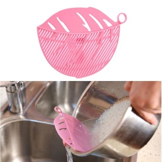 Leaf Shaped Rice Wash Gadget Noodles Beans Colanders Strainers Cleaning Tool, Size:10.5x14.5cm(Pink)