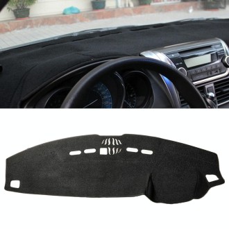 Dark Mat Car Dashboard Cover Car Light Pad Instrument Panel Sunscreen Car Mats for Land Rover (Please note the model and year)(B